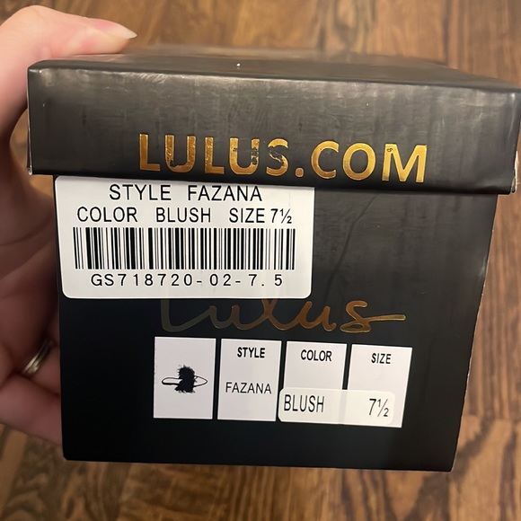 NEW!! Fazana blush flat from Lulu’s - Picture 5 of 5